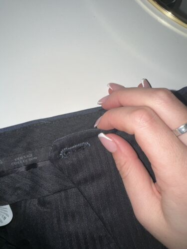 VERSACE CLASSIC MEN'S 2 PIECE NAVY SUIT - Picture 11 of 17