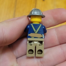 LEGO CITY: Mining Truck (4202) Read