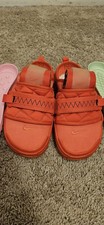 No Box Nike Offline Clogs. Size M6. W7.5, Wor...