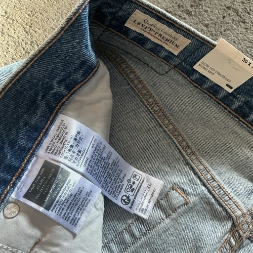 Levi's Premium Baggy Bootcut Jeans - Women's W30 L31- Ripped Distressed - BNWT - Picture 12 of 24