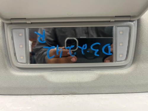 Sun Visor CHEVY TRAVERSE Right 18 19 20 21 - Picture 2 of 4