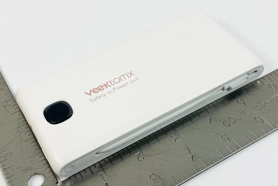 Veektomx VT105 移动电源 10000mAh 白色 LED 显示屏 C 型微型 USB iPhone — 第 2/4 张图片