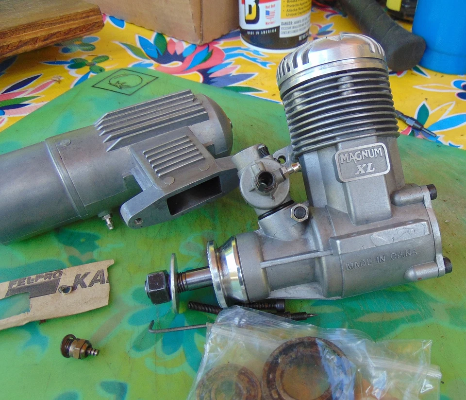 Rare Magnum XL 120 RC Model Airplane Engine, Excellent, cleaned, new bearings - Image 3 of 4