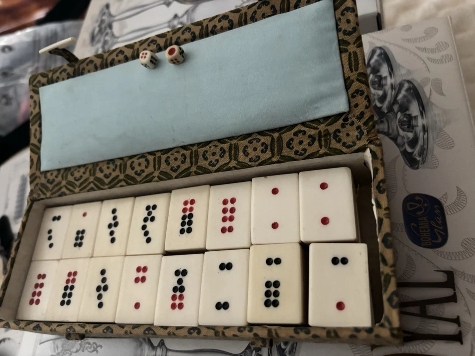 Hand Crafted Dominoes Set of 28 Original Box Complete Vintage Retro Rare Gift - Image 2 of 3