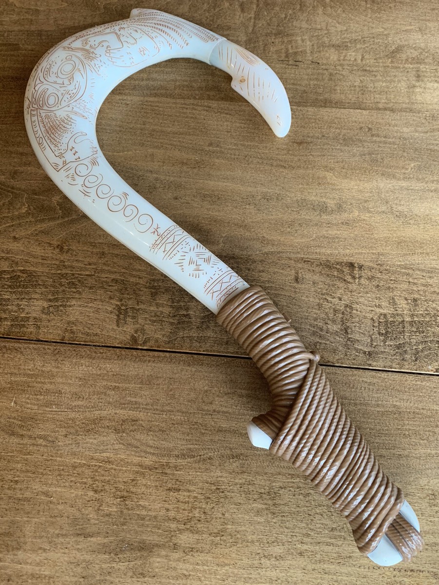 Disney's Moana Maui's Magical Fish Hook Lights up and Sounds