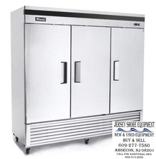 Migali 3 Door Reach-In Freezer SKU C-3FB-HC Bottom Mount