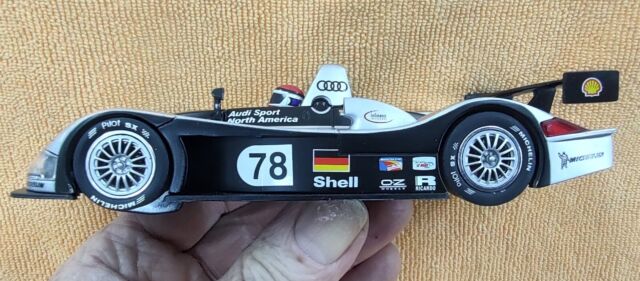 1/32 Carrera Evolution Audi R8 LMP Slot Car "rolling chassis". 1/32 Carrera Evolution Audi R8 LMP Slot Car "rolling chassis".