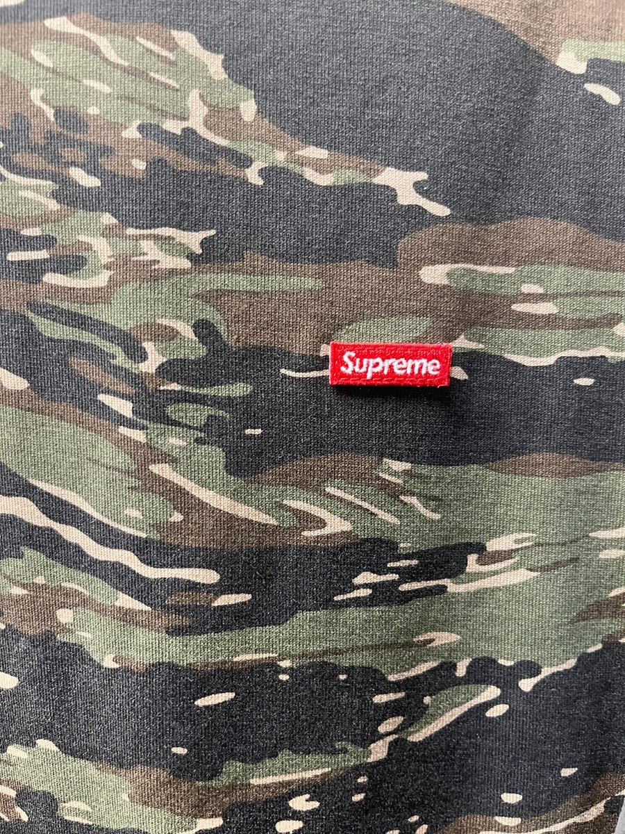 Supreme Small Box Logo Tiger Camo Long Sleeve T-Shirt Men's Supreme Small Box Logo Tiger Camo Long Sleeve T-Shirt Men's