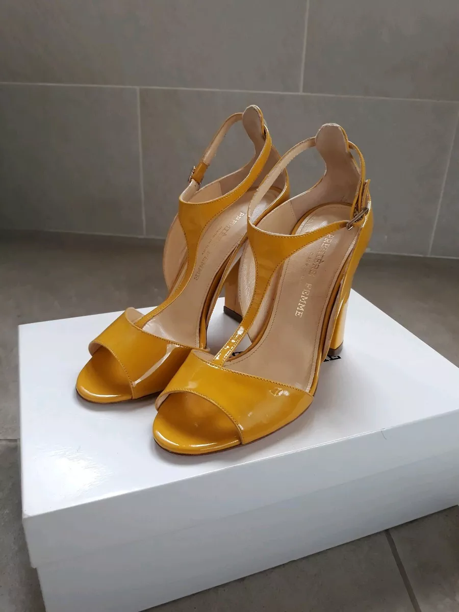 Sandalo giallo shop tacco largo
