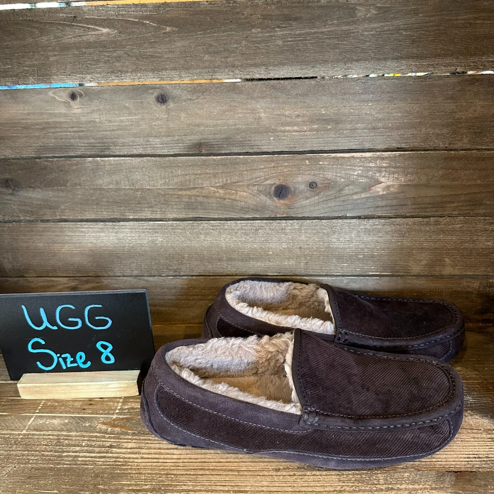 Scarpe mocassini ciabatte uomo UGG Ascot marrone velluto a coste II nuove taglia 8 M