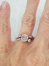 925 sterling silver ring size 7 clear stones Statement or engagement piece