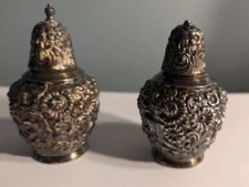 VTG Fancy Silver Plate Salt & Pepper Shakers - W.B. Mfg Co. C 102 Weidlich Bros
