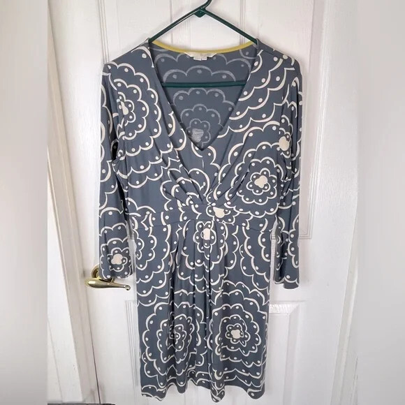 boden grey dress V-neck gathered pullover in slate gray/blue color, size 8 GWT Tuxedos
