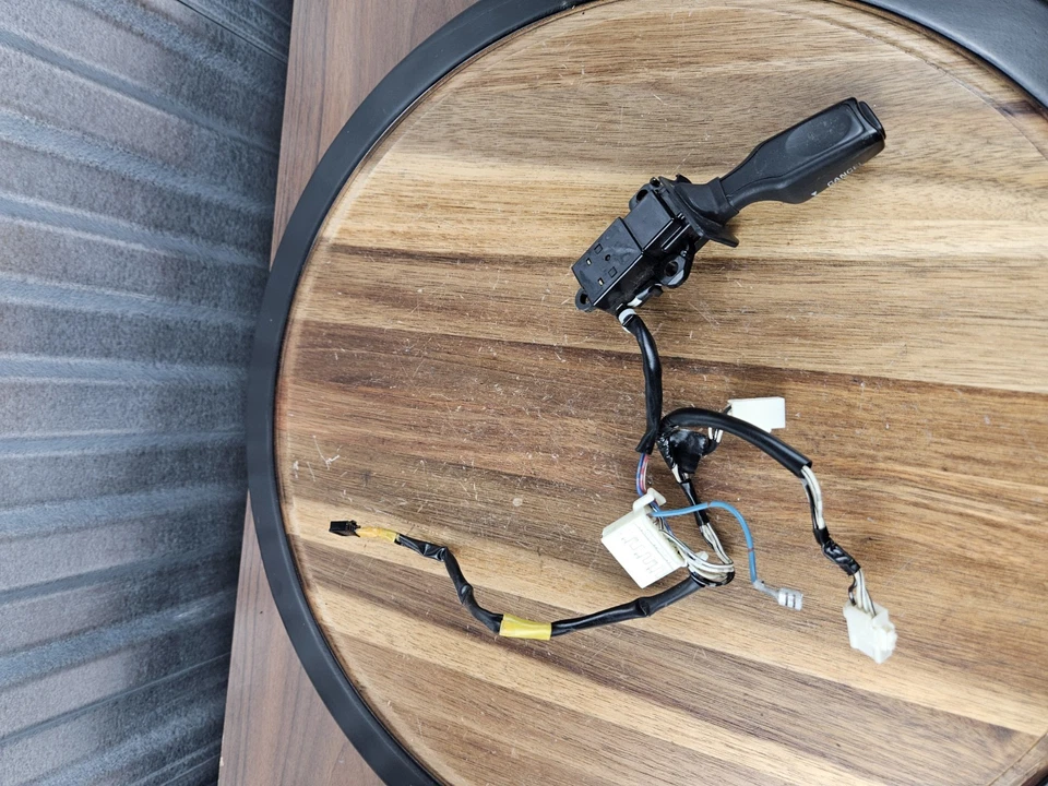 Interruptor de control de crucero para Lexus GS300 1999 2000 2001 2002 84630-30190 FABRICANTE DE EQUIPOS ORIGINALES Foto 3 de 4