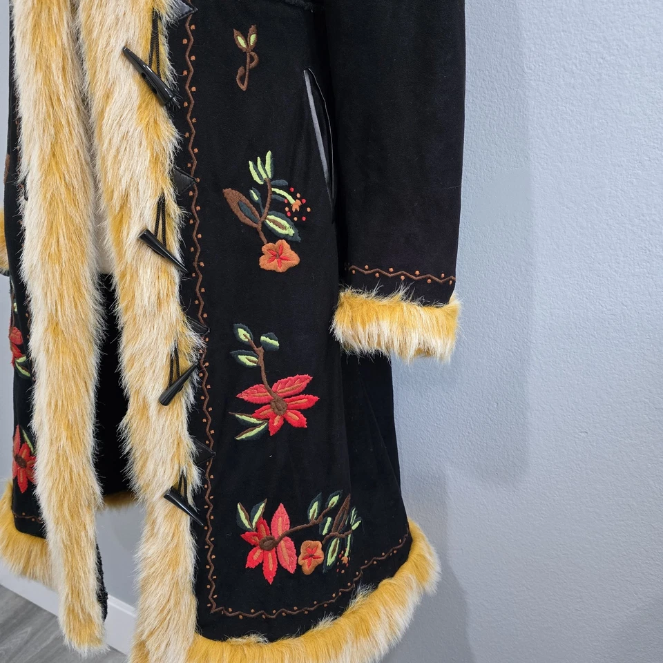 Vintage embroidered Penny lane coat.Vintage embroidered Penny lane coat. - Image 4 of 4