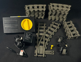 LEGO World City: Cargo Train #4512 - 98% Complete Missing 1 Minifig & Stickers