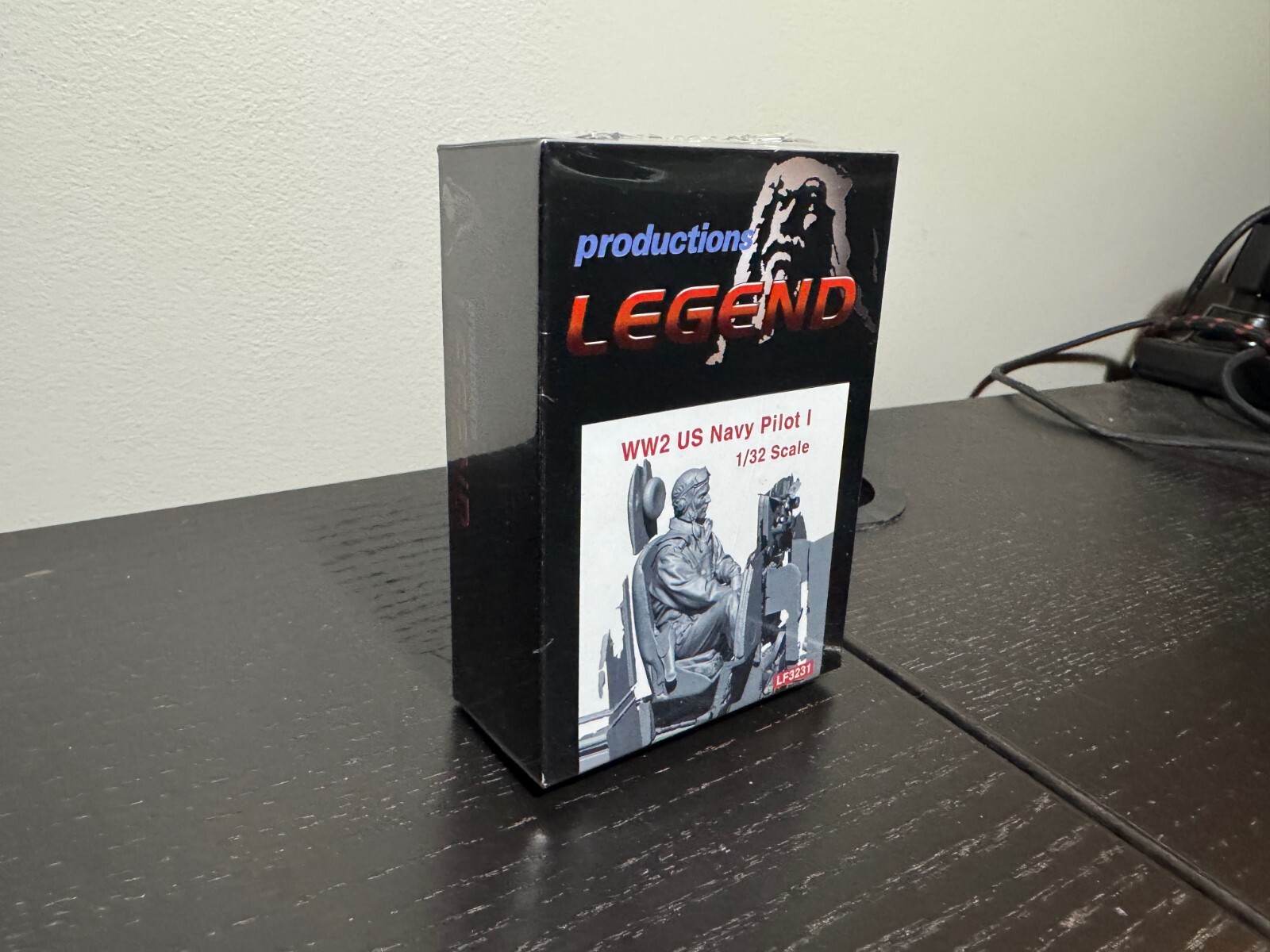 1/32 Legend Production WW2 US Navy Pilot I (2 Heads) #LF3231