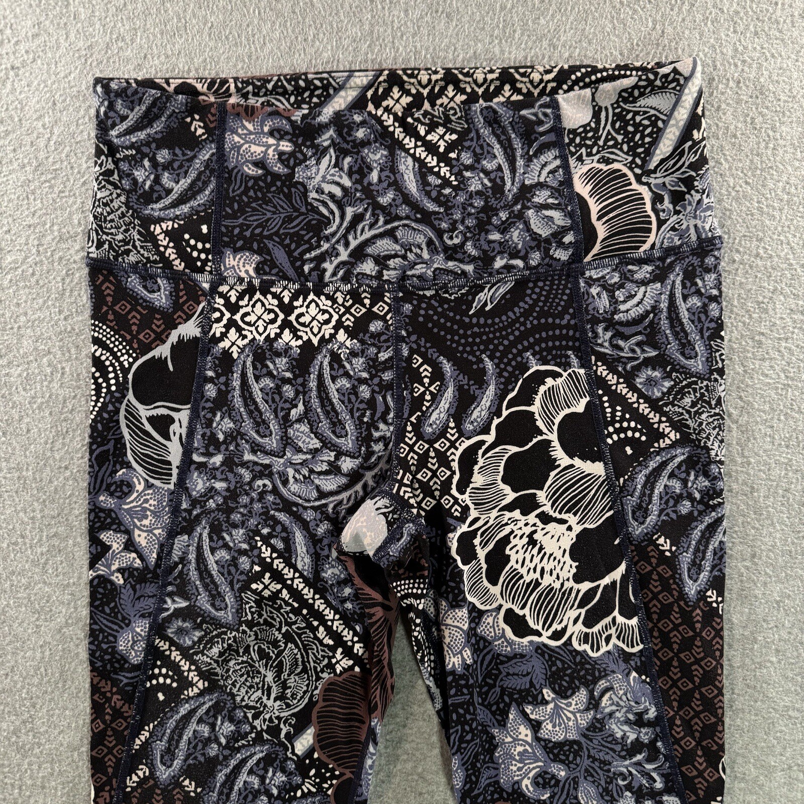 Athleta Patchwork Salutations 7/8 Floral Performa… - image 3