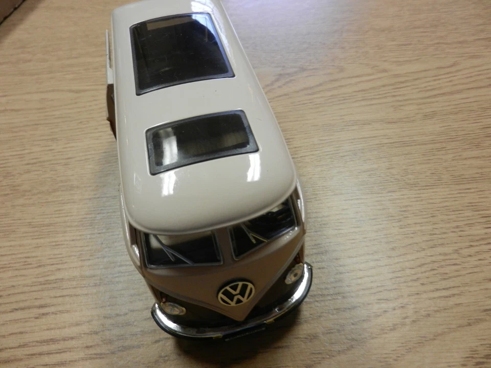 大众 SS- 7404 泛屏 Volkswagon Camper Van/ Microbus 米色/勃艮第色 — 第 3/4 张图片