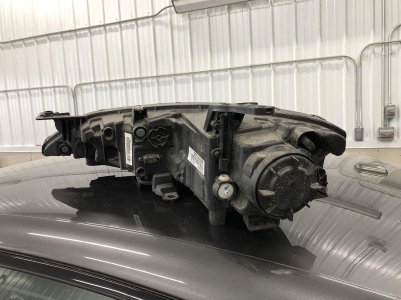 Faro lateral del conductor Audi Q7 LH 2007-2009 lámpara xenón HID OEM Foto 4 de 4