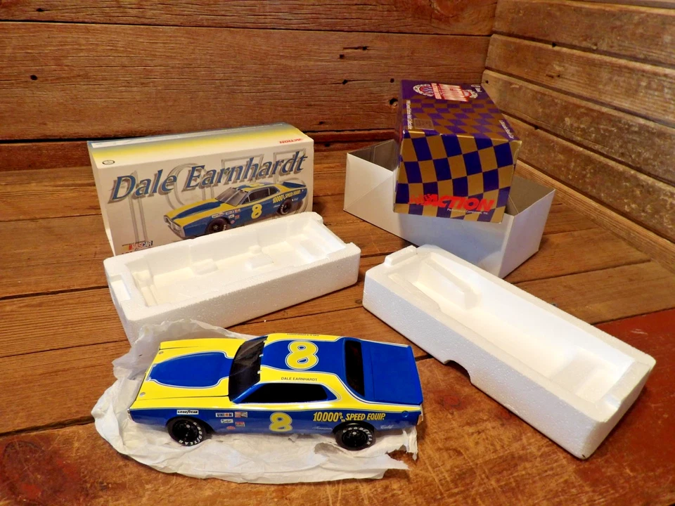 Dodge Charger 1975 Dale Earnhardt NASCAR #8 RPM 1:24 edición limitada banco - ¡NUEVO! Foto 2 de 4