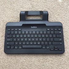 Apple iPad Wired Keyboard Lightning with Stand  Belkin  School Test Approved