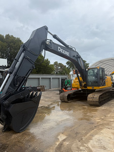 2019 John Deere 250G LC Excavator