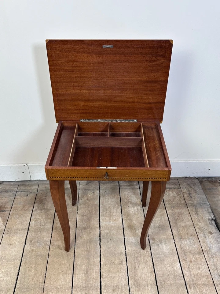 Table à rangement à musique en marqueterie - Photo 2/4