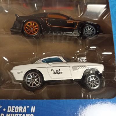 Hot Wheels Legends Tour 2025 Box Set of 6 Multipack Pontiac Deora