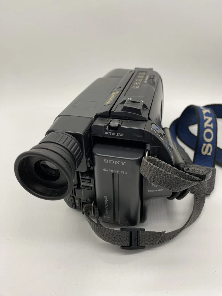 Sony CCD-TRV15E 8mm Video8XR Hi8 Handycam Camcorder Video Camera TESTED BUNDLE! - Image 3 of 4