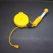 Bayco Model 651 Yellow Retractable Extension Drop Work Light