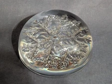 Christmas Avon Snowflake Paperweight 24%Lead Crystal France Glass Holiday Winter