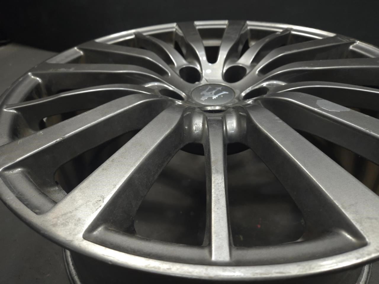 Maserati Ghibli 2015-2017 Wheel P/N 670016852