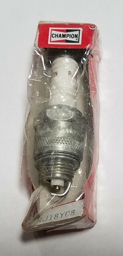 6 Champion # 50 RJ18YC8 Spark Plugs 1973-1985 GM 231 260 305 307 350 403 455