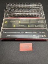 Snap-on 253gss05fhv 53 pc 3/8” essential metric sae sockets ratchets extensions