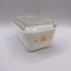 Vintage Pyrex Town & Country Refrigerator Dish 502  1 1/2 pint With Lid