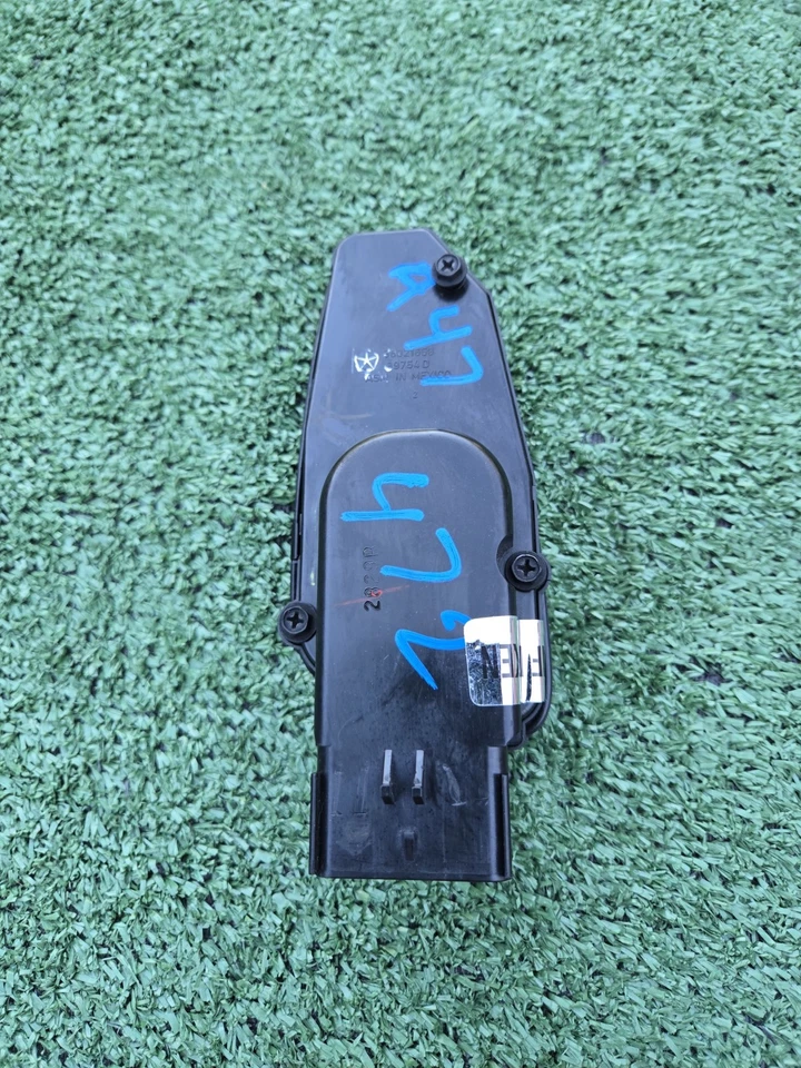 98 99 1998 1999 2000 DURANGO DAKOTA DRIVER IZQUIERDO LH INTERRUPTOR VENTANA PRINCIPAL 56021658 Foto 3 de 4