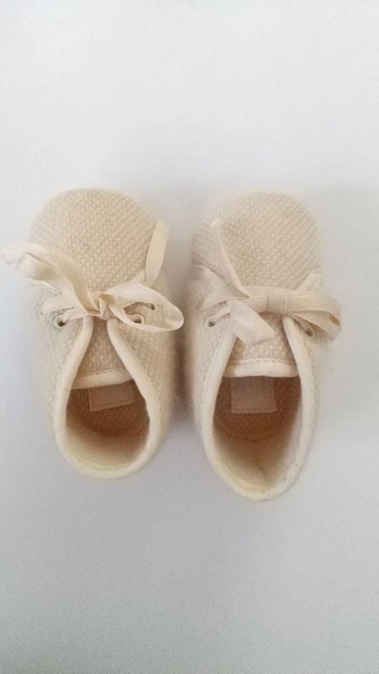 HERMES Baby First Shoes Beige Color Fashion Luxury Accessory Size 2 With Box - Image 3 of 4