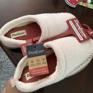 Dearfoams Women's Deluxe Memory Foam Slippers pink Size Small