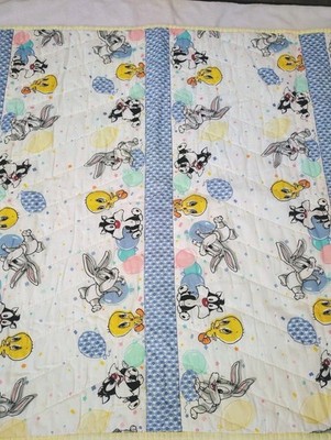 Vintage 90s Baby Looney Tunes Quilted Crib Blanket Bugs Silvester