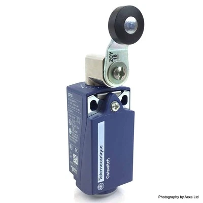 Limit switch XCKP2118G11 Telemecanique (ZCP21 + ZCY18 + ZCE01) 030137