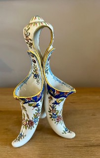 Fine Antique Desvres France Fourmaintreaux Freres Faience Triple Cornucopia Vase