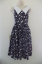 SALE-Vintage 50s-style cotton dress w/ full circle skirt & pointed collar; XS, S