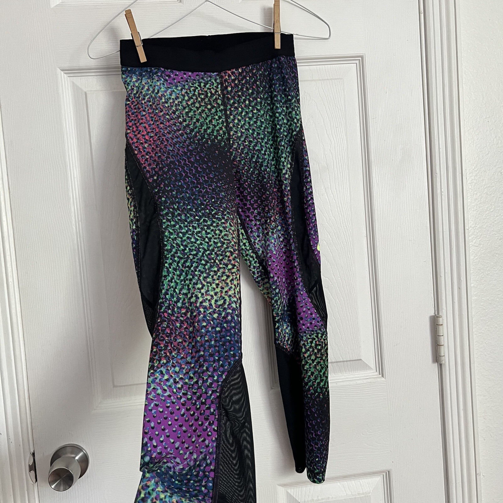 Nike Pro Hypercool Multicolor Print, Black Sheer … - image 5