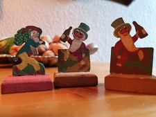 sehr alte Tischkartenhalter-7stk-handarbeit-holz-versch.figuren 40/50er-je ca6cm