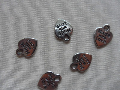 Access: 5 pendants *made with love*, silver, 1 cm
