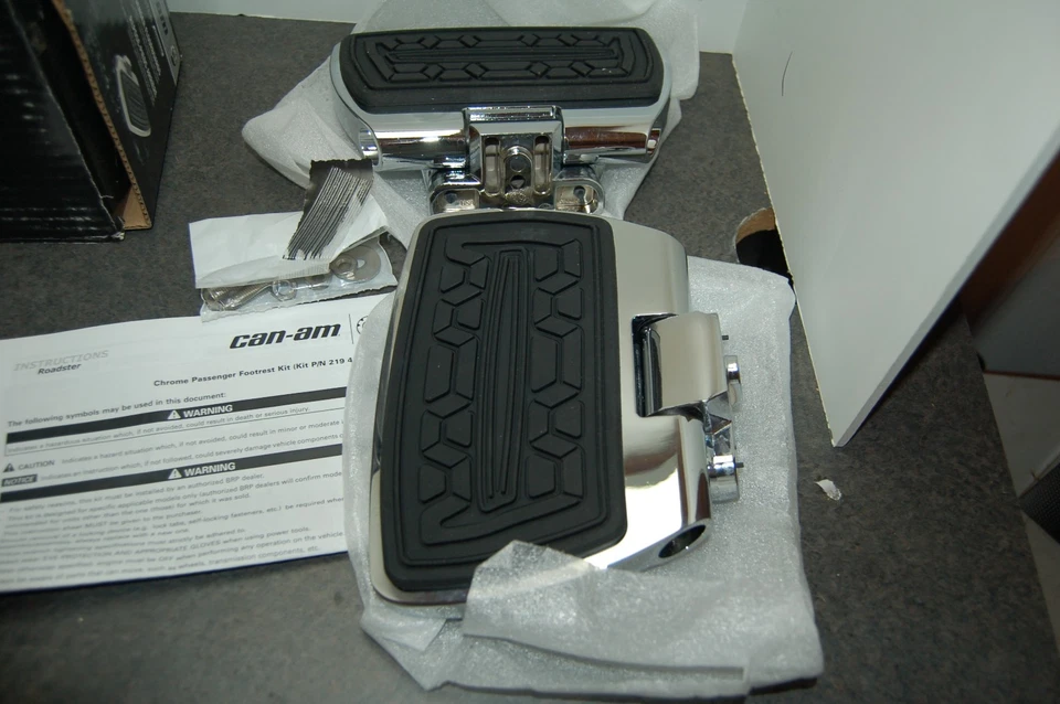 NEW GENUINE CAN-AM 219400265 CHROME PASSENGER FLOORBOARDS ROADSTER SPYDER 2013 - Image 4 of 4