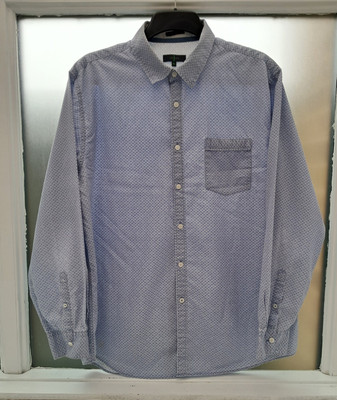 Jasper Conran Mens Floral Pattern Light Blue Shirt. Size XL.