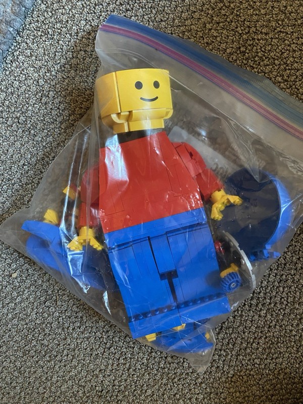 Lego Up-Scaled Minifigure 40649