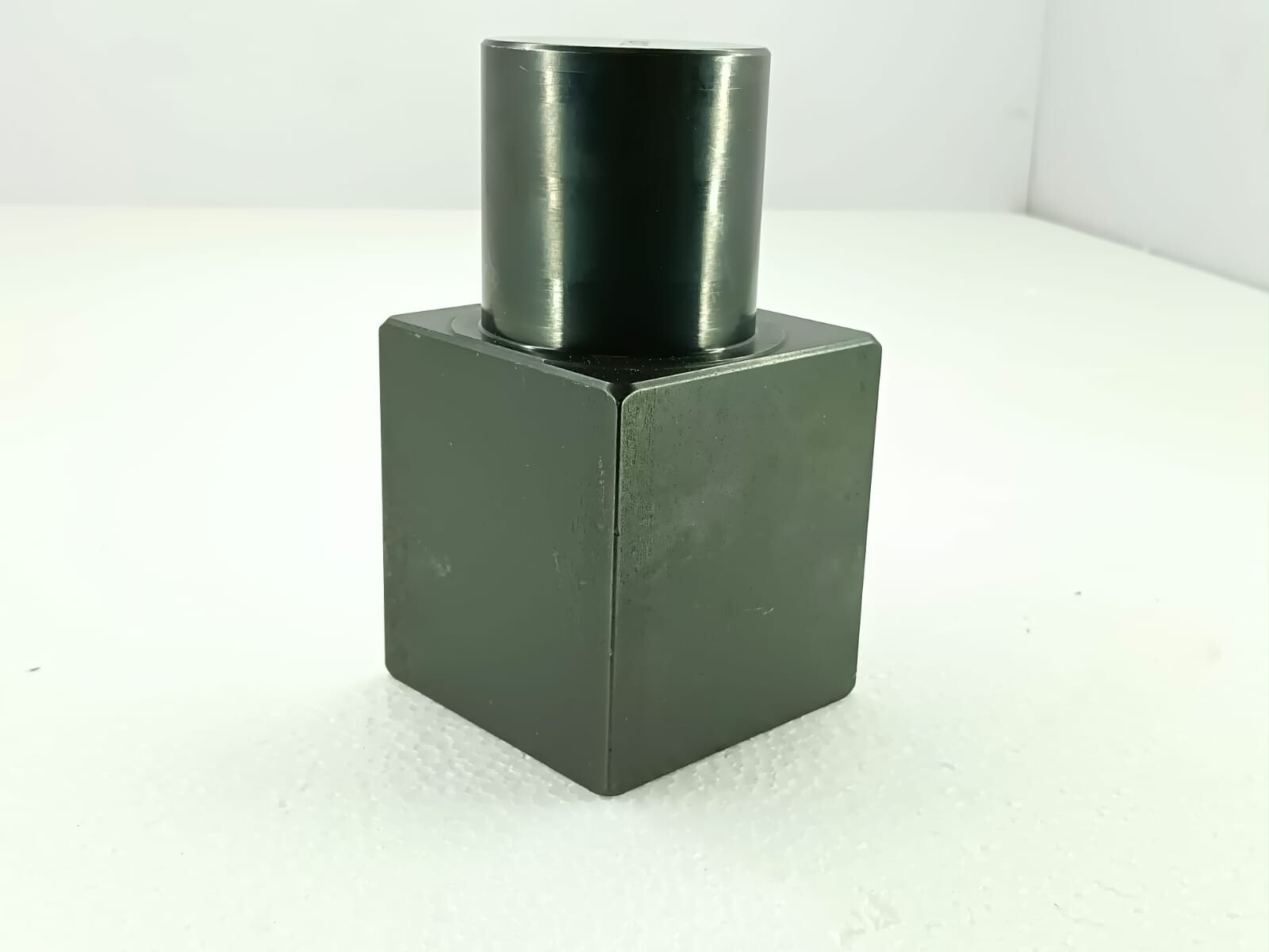Foto 1 di 9